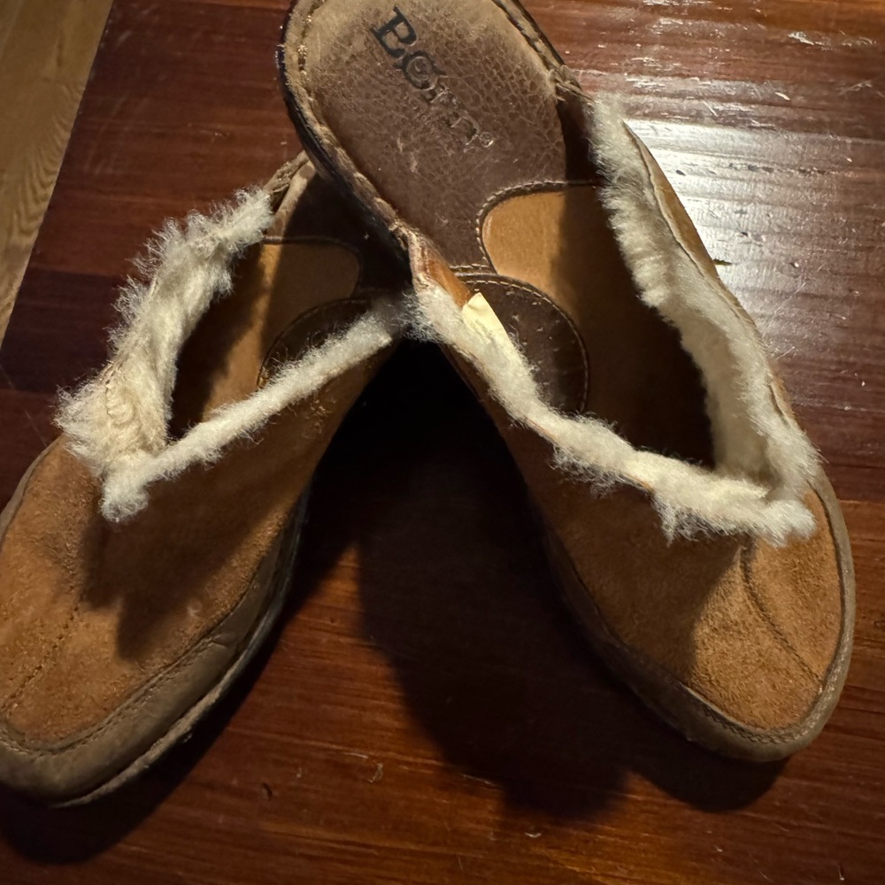 Born Rich Brown leather clogs with Sherpa lining